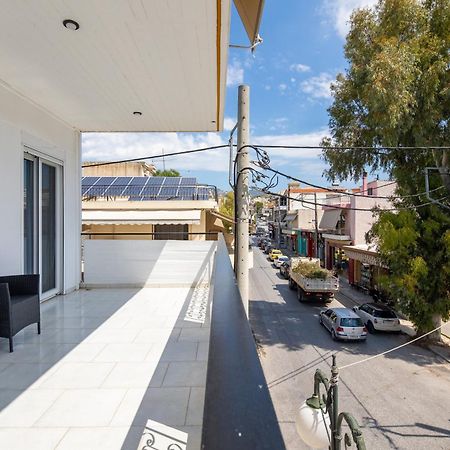 Boutique Studios Near Airport Палини Екстериор снимка