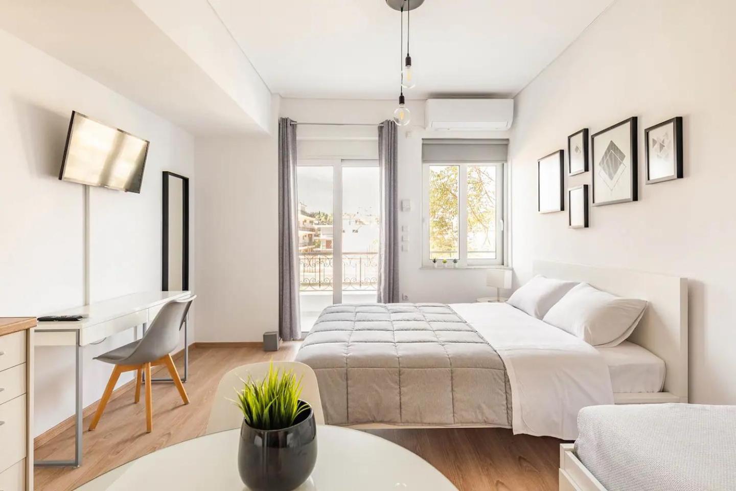 Boutique Studios Near Airport Палини Екстериор снимка