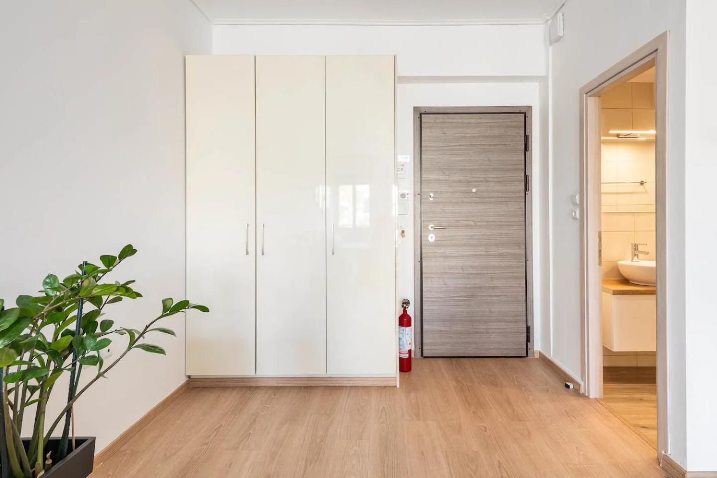 Boutique Studios Near Airport Палини Екстериор снимка