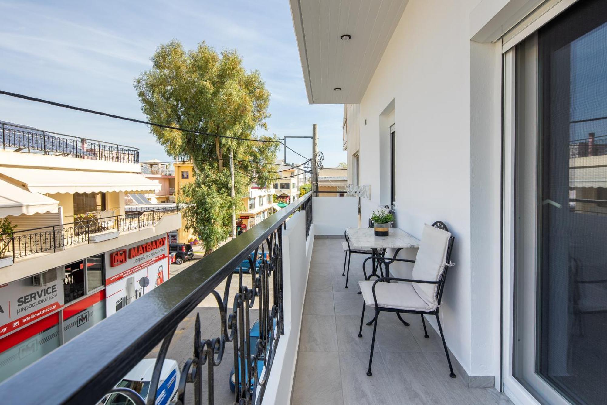 Boutique Studios Near Airport Палини Екстериор снимка
