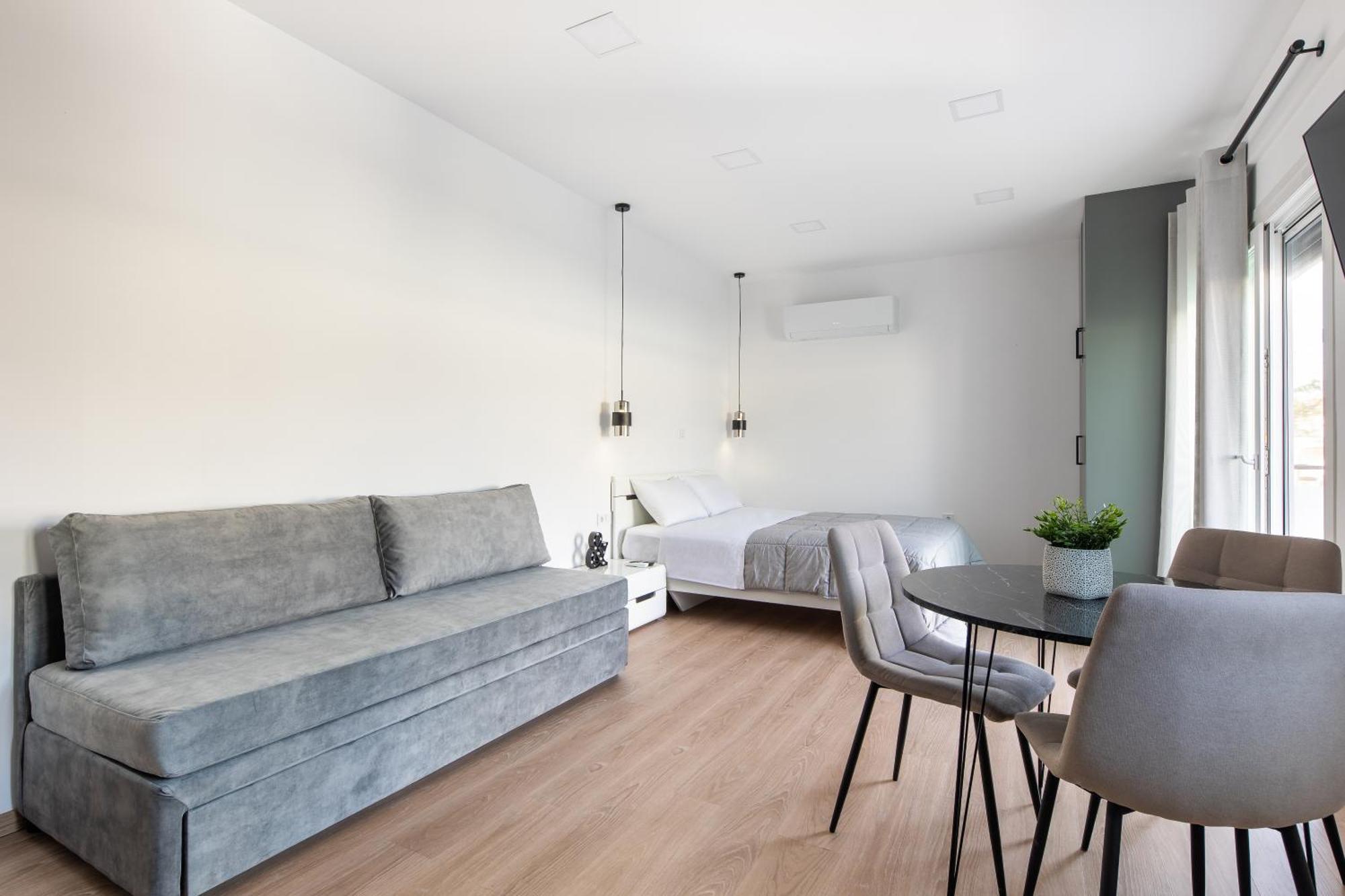 Boutique Studios Near Airport Палини Екстериор снимка