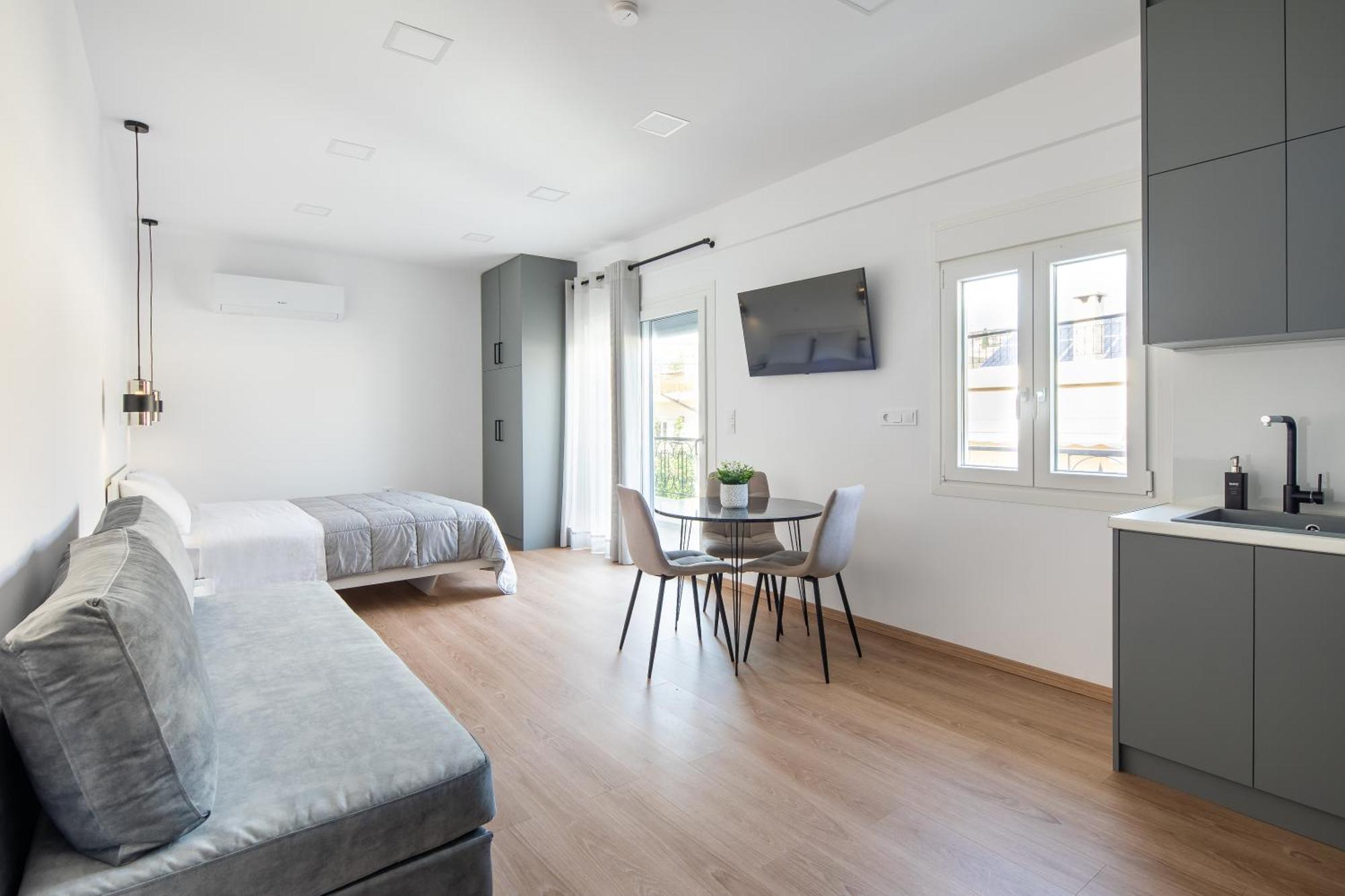 Boutique Studios Near Airport Палини Екстериор снимка