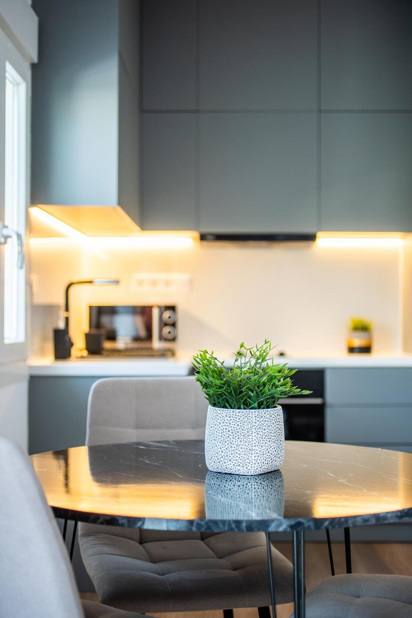 Boutique Studios Near Airport Палини Екстериор снимка