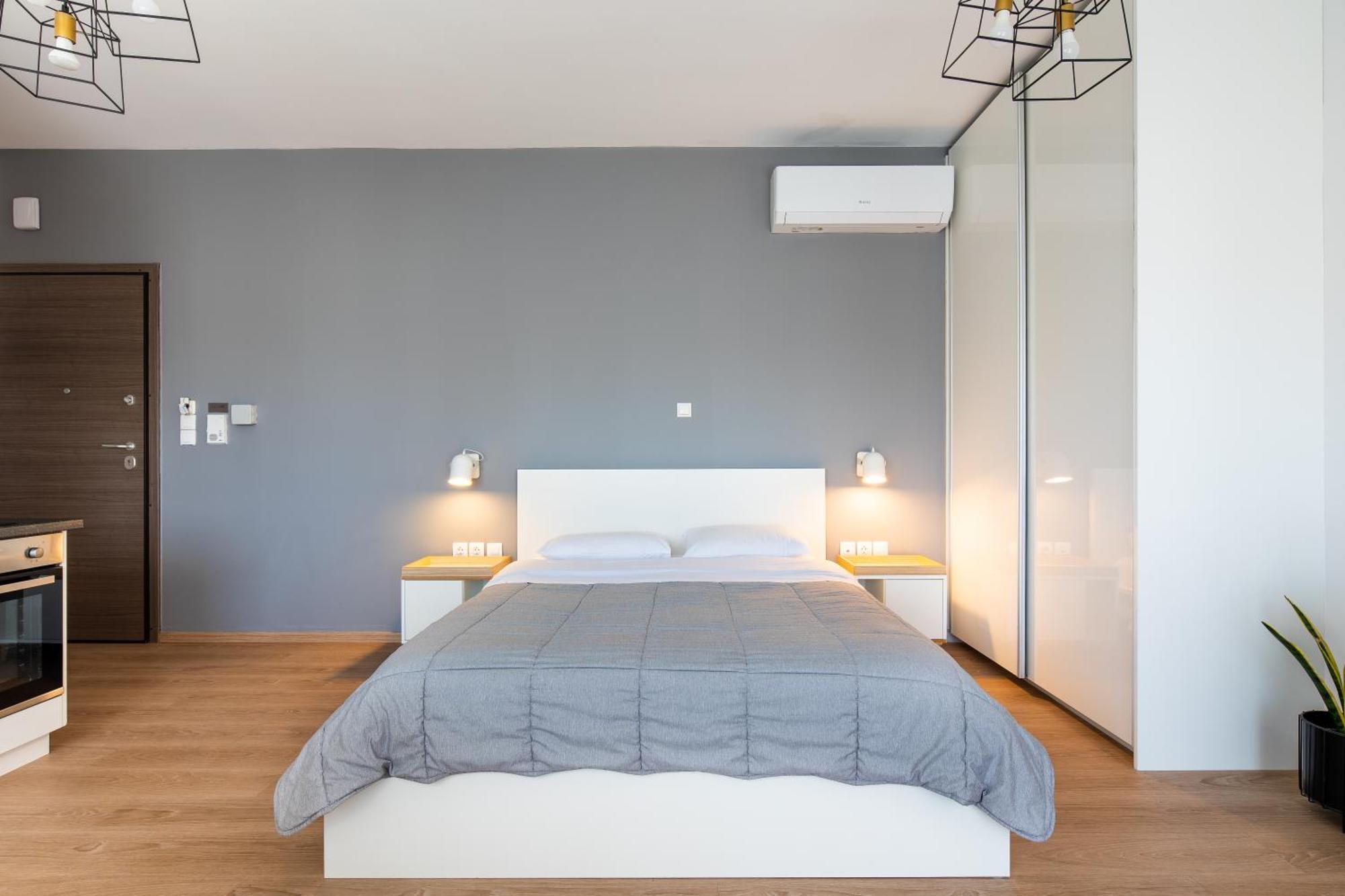 Boutique Studios Near Airport Палини Екстериор снимка