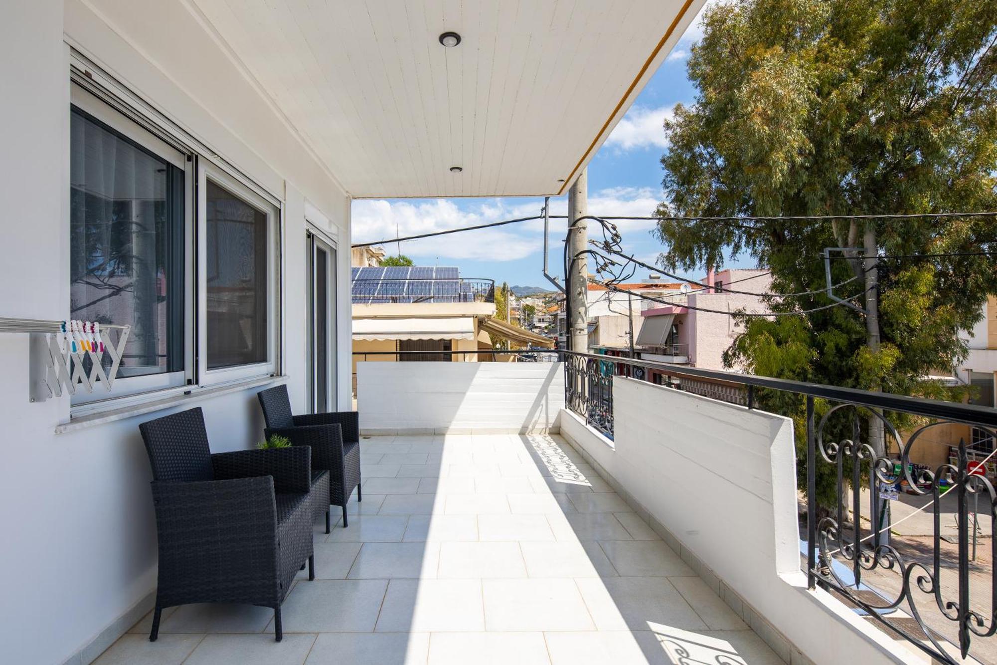 Boutique Studios Near Airport Палини Екстериор снимка