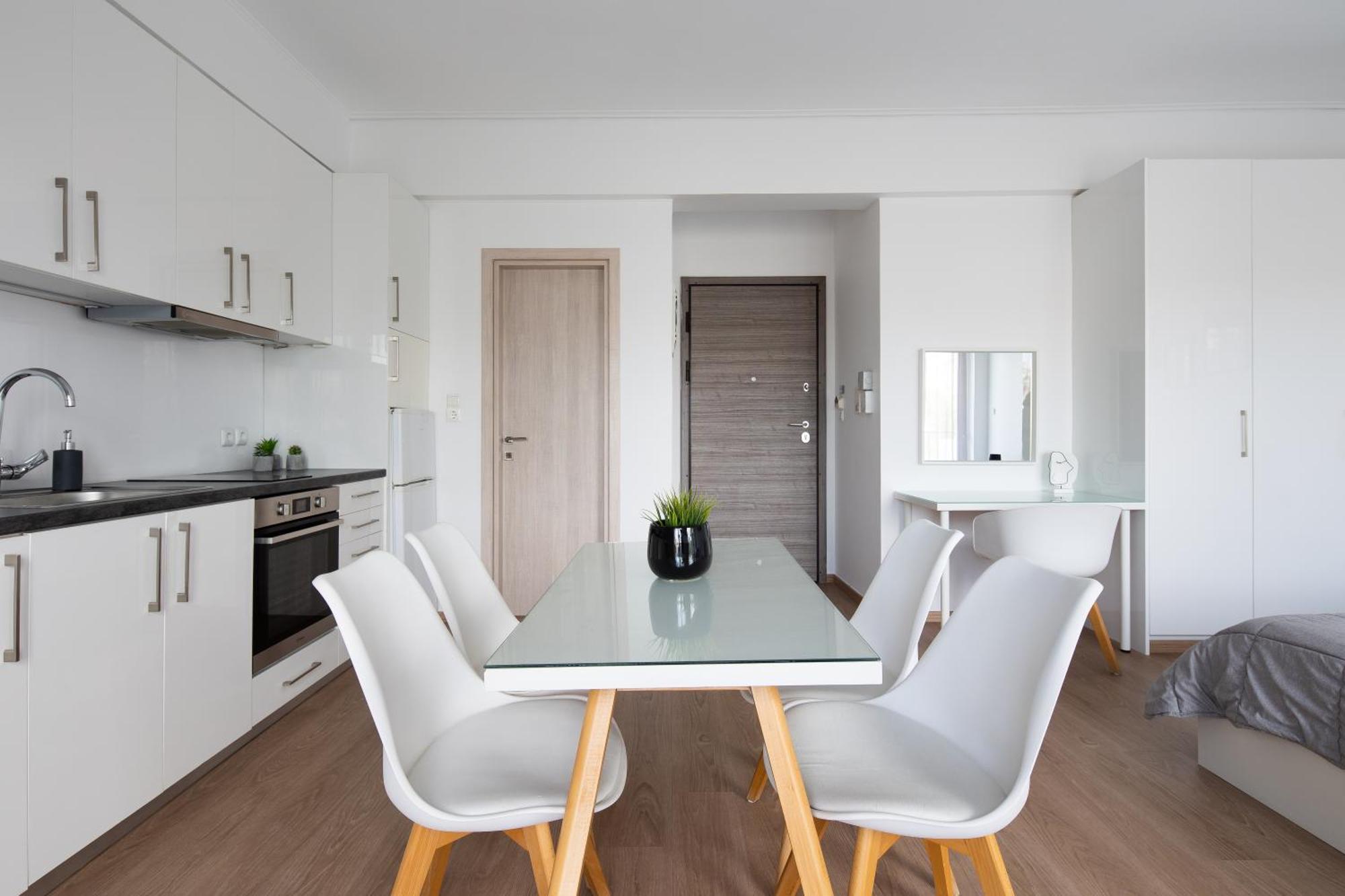 Boutique Studios Near Airport Палини Екстериор снимка