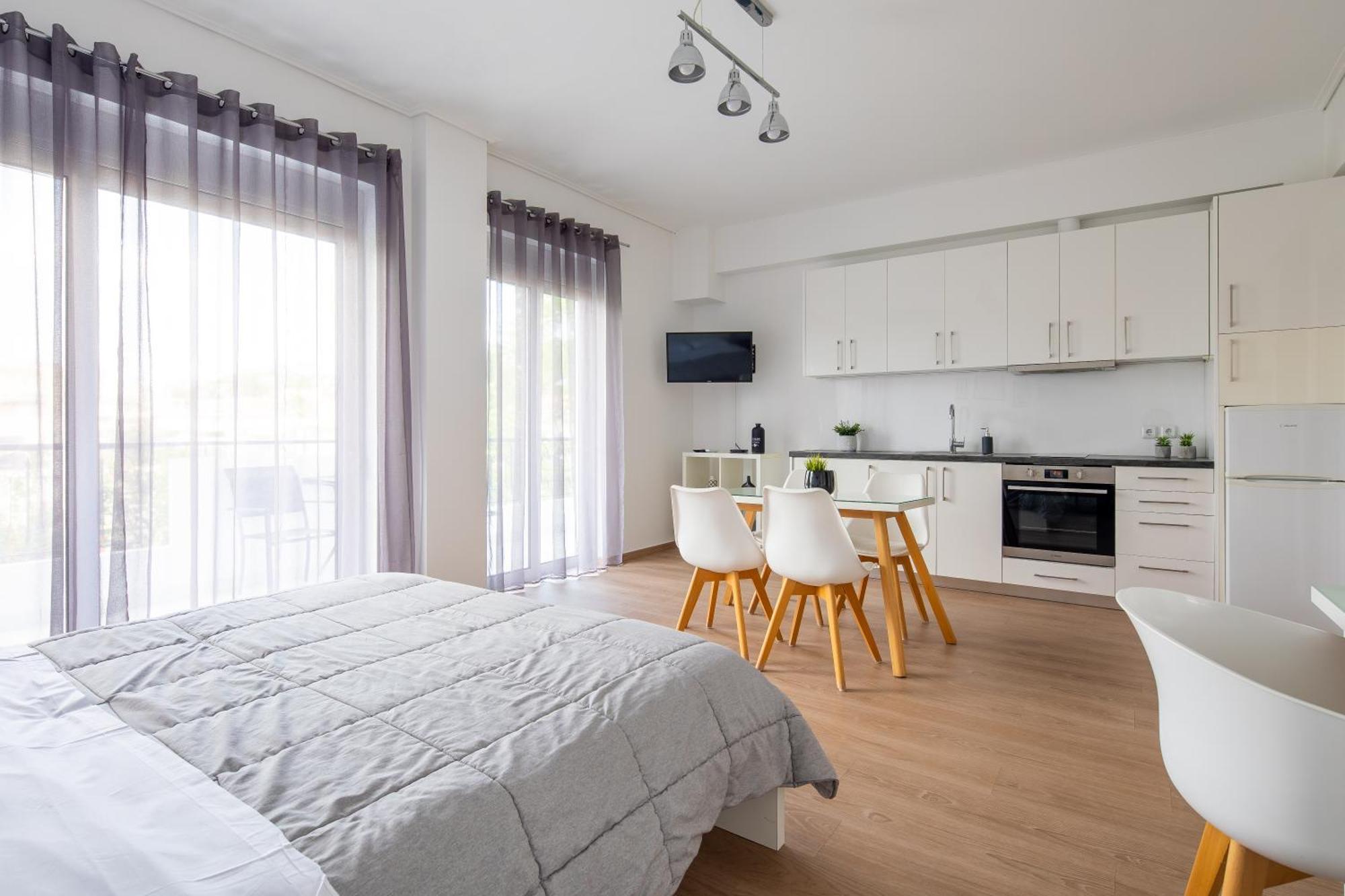 Boutique Studios Near Airport Палини Екстериор снимка