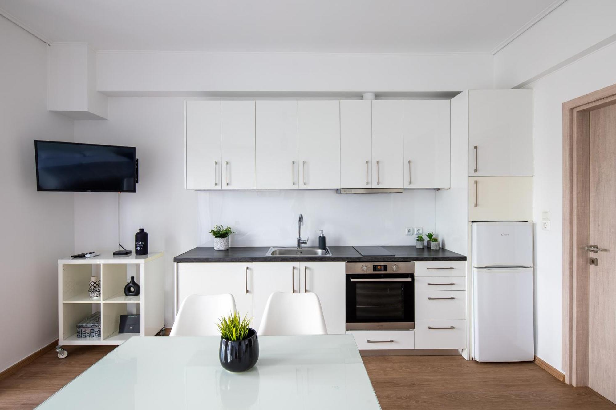 Boutique Studios Near Airport Палини Екстериор снимка